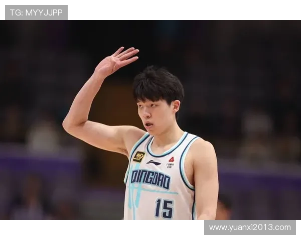 媒体人指出杨瀚森需提升三分投射训练以弥补移动能力短板